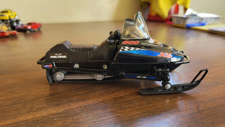 1999 Polaris Indy SP 500XC Toy Snowmobile